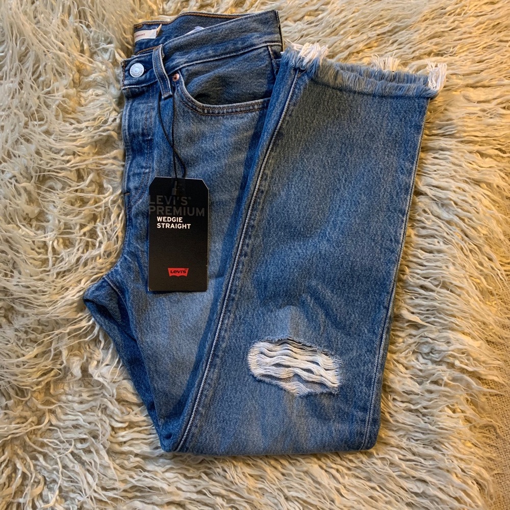Levi’s Wedgie Straight High Rise Denims